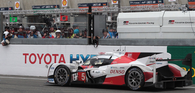 Toyota non molla Le Mans<br />Toyoda: “Ci vediamo nel 2017”<br />