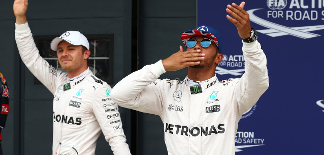 Hamilton punzecchia Rosberg<br />"Sapevo di avere margine..."
