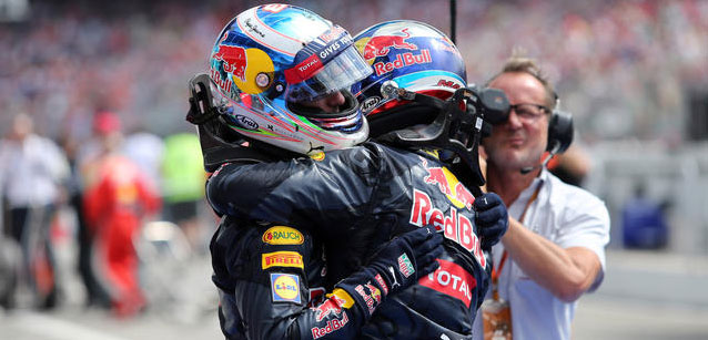 L'umilt&agrave; di Ricciardo<br />«Sto imparando da Verstappen»