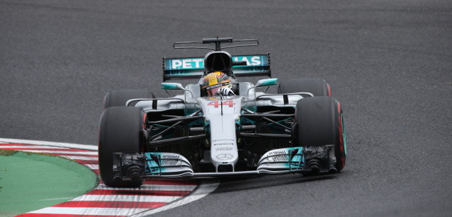Suzuka - Qualifica<br />Hamilton in pole, prima fila Vettel