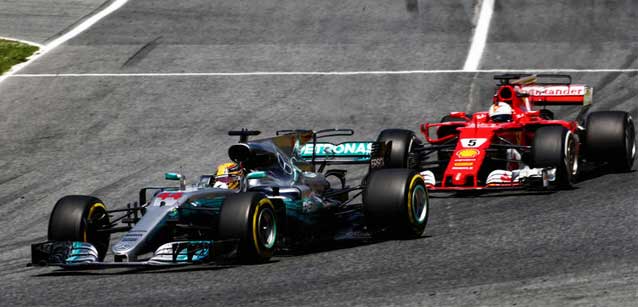 Vettel vs Hamilton, che duello!<br />Sul Magazine tutto sul GP di Spagna