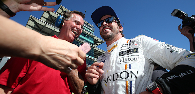 Indy: Alonso, problema al boost<br />Dixon superstar, guai in Penske