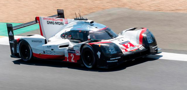 Le Mans - Dopo 16 ore<br />La Porsche vede vicina la doppietta