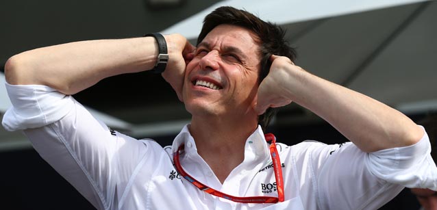 Wolff: «La Mercedes non vuole <br />interferire fra McLaren e Honda»