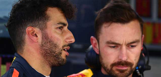 Anche Ricciardo penalizzato<br />Cinque posizioni per il cambio