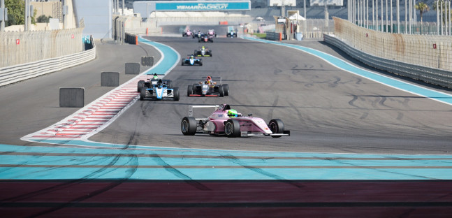 F4 UAE ad Abu Dhabi<br />David Schumacher punta la vetta