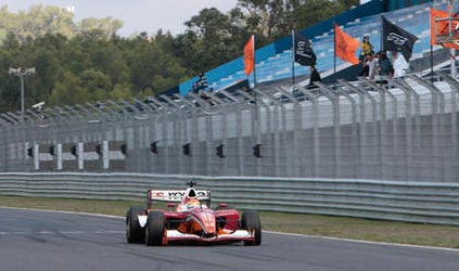 http://www.italiaracing.net/public/21083pereracar08-3.jpg
