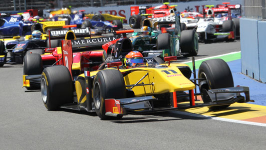 Valencia - Main Race<br>Grosjean ringrazia... Van der Garde