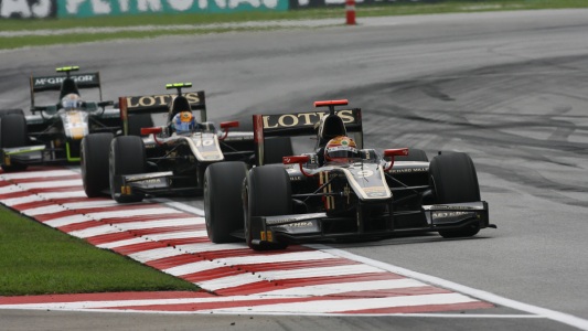 Sepang, gara 2: Calado guida la doppietta Lotus