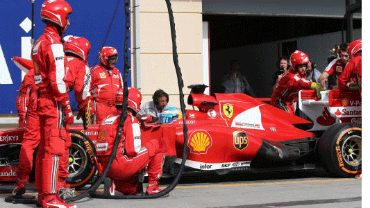 Un problema meccanico del DRS<br>ha rallentato la corsa di Alonso