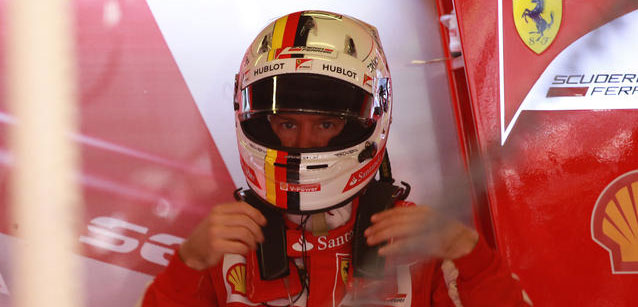 Vettel: "Pressing alle Mercedes"<br />Raikkonen, tutto &egrave; andato storto