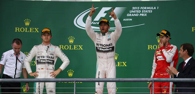 Attacco e difesa Rosberg-Hamilton<br />Nico: "Un passo troppo in l&agrave;"