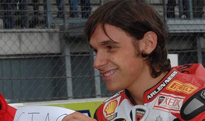 Niccolò Canepa cade al Mugello<br>frattura di gomito e malleolo