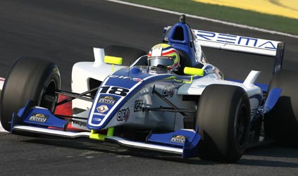 Montmelò - 2° turno<br>Ben Hanley vola in alto