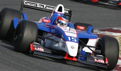 Nurburgring - 1° turno<br>Alvaro Parente traccia la via