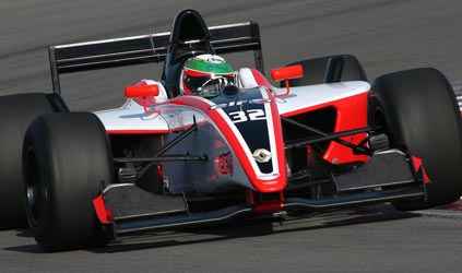 Nurburgring - 3° turno<br>Alvaro Parente torna leader