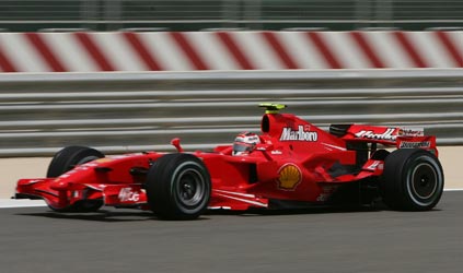 Al Sakhir - Libere 2<br>Raikkonen precede Hamilton