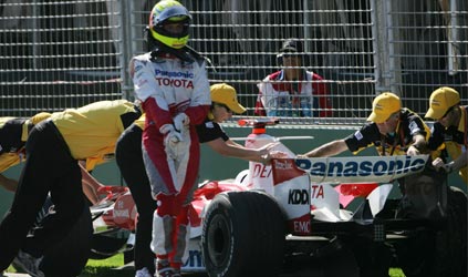 Toyota stanca di Schumacher<br>BMW tentenna con Heidfeld