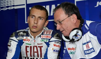 Jerez - Libere 2 -<br>Yamaha leader con Lorenzo e Rossi