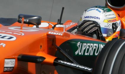 Monte Carlo - libere 3<br>Adrian Sutil coglie l'attimo