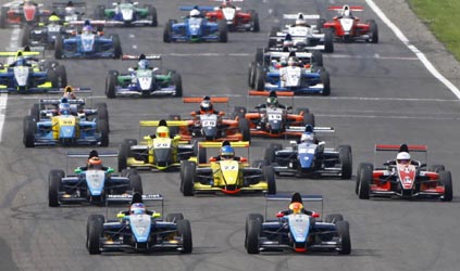 NEC - A Zandvoort due vittorie di Kechele, secondo Onidi