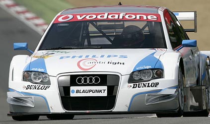 Brands Hatch, libere 3: Audi fa il vuoto, comanda Lucas Luhr