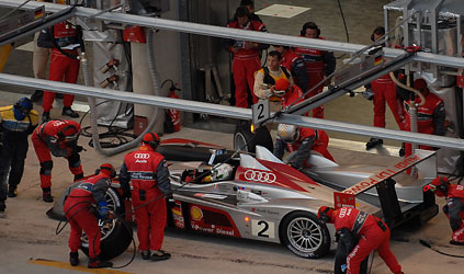 Le Mans - ore 01,00<br>Prosegue indisturbata<br>la cavalcata delle Audi