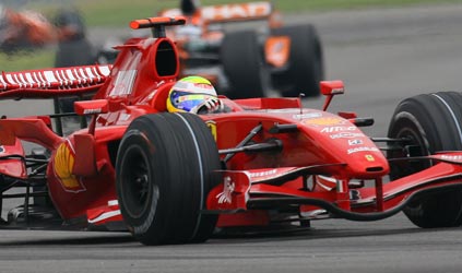 Magny-Cours - Libere 2<br>solo Ferrari, stop McLaren 