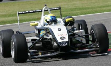 Greg Mansell prende a cazzotti Sebastian Hohenthal