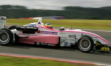 Nurburgring, qualifica 1: Vietoris penalizzato, Bruins va in pole