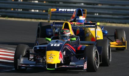 Budapest, gara 1: Hartley vince e allunga in campionato
