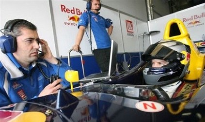 Sebastian Vettel confermato<br>anche per tutto il 2008