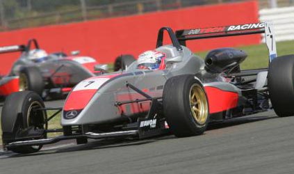 Silverstone, qualifica 1: ennesima pole di Marko Asmer