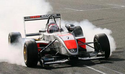 Silverstone, gara 2: Marko Asmer ormai è vicino al titolo