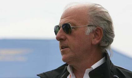 Continua il mistero Prodrive<br>Bluff o realtà mister Richards?