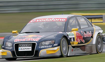 Nurburgring, gara: Martin Tomczyk preoccupa Mattias Ekstrom