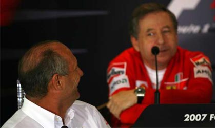 Ron Dennis: 'Alonso? Sempre lo stesso trattamento di Hamilton'