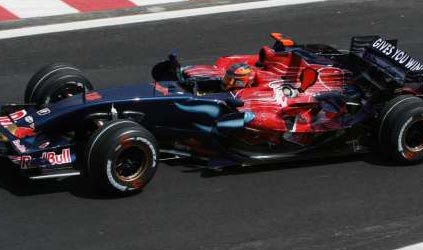 Vitantonio Liuzzi diviso tra<br>Williams-Toyota e Spyker-Ferrari