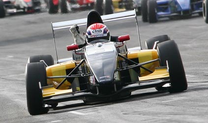 WT a Vallelunga - Gara 2<br>Ancora Ramos, finale in SC