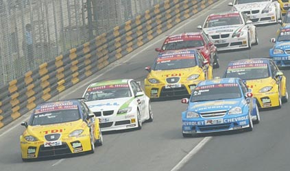 Macao, Gara 1: vince Menu, fuori Muller e Farfus, Priaulx 8°