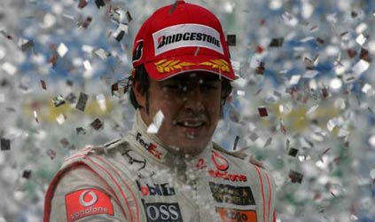 Fernando Alonso è il nuovo<br>pilota della Renault 2008