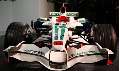Un test con la Honda RA108<br>per il campione Master 2008