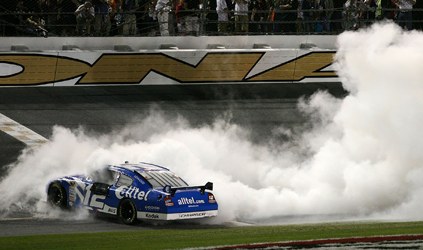 Daytona 500<br>Newman ritrova la vittoria<br>E' doppietta per Roger Penske