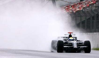 Montmelò, 1° giorno: Rosberg il più veloce con la pioggia