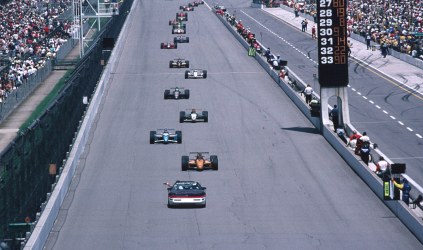 CLAMOROSO<br>Pace fatta tra IRL e Champ Car