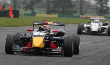 Croft, gara 2: Hartley è il quarto vincitore dopo quattro corse