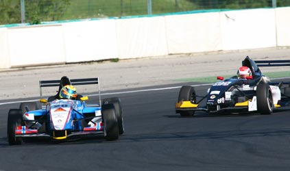 Budapest, gara 1: Pal Varhaug contiene Cesar Ramos
