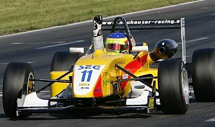 Oschersleben, gara 1: seconda vittoria per Gerhard Tweraser