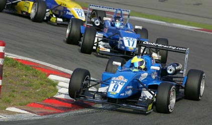 Nurburgring, gara 2: Chinosi perfetto, vittoria e leadership