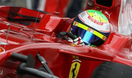 Silverstone - Libere 1<br>Massa primo, ma sbatte